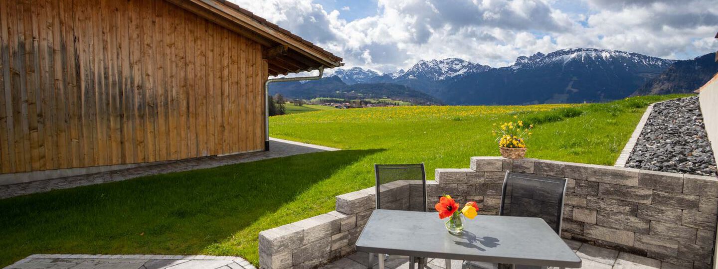Terrasse mit Bergblick - Ferienwohnung Boidele